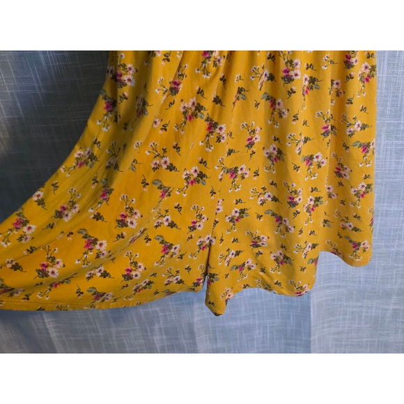 Women's Windsor Romper Size M‎ Yellow Floral - Picture 8 of 8
